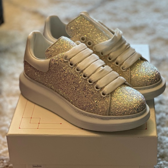 Alexander McQueen Shoes - Alexander McQueen Glitter Sneakers 💥Brand New💥